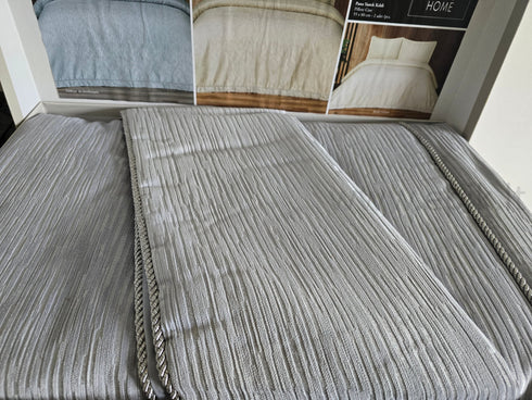 Prabangi lovatiesė Teos" su 2 pagalvių užvalkalais, pilka